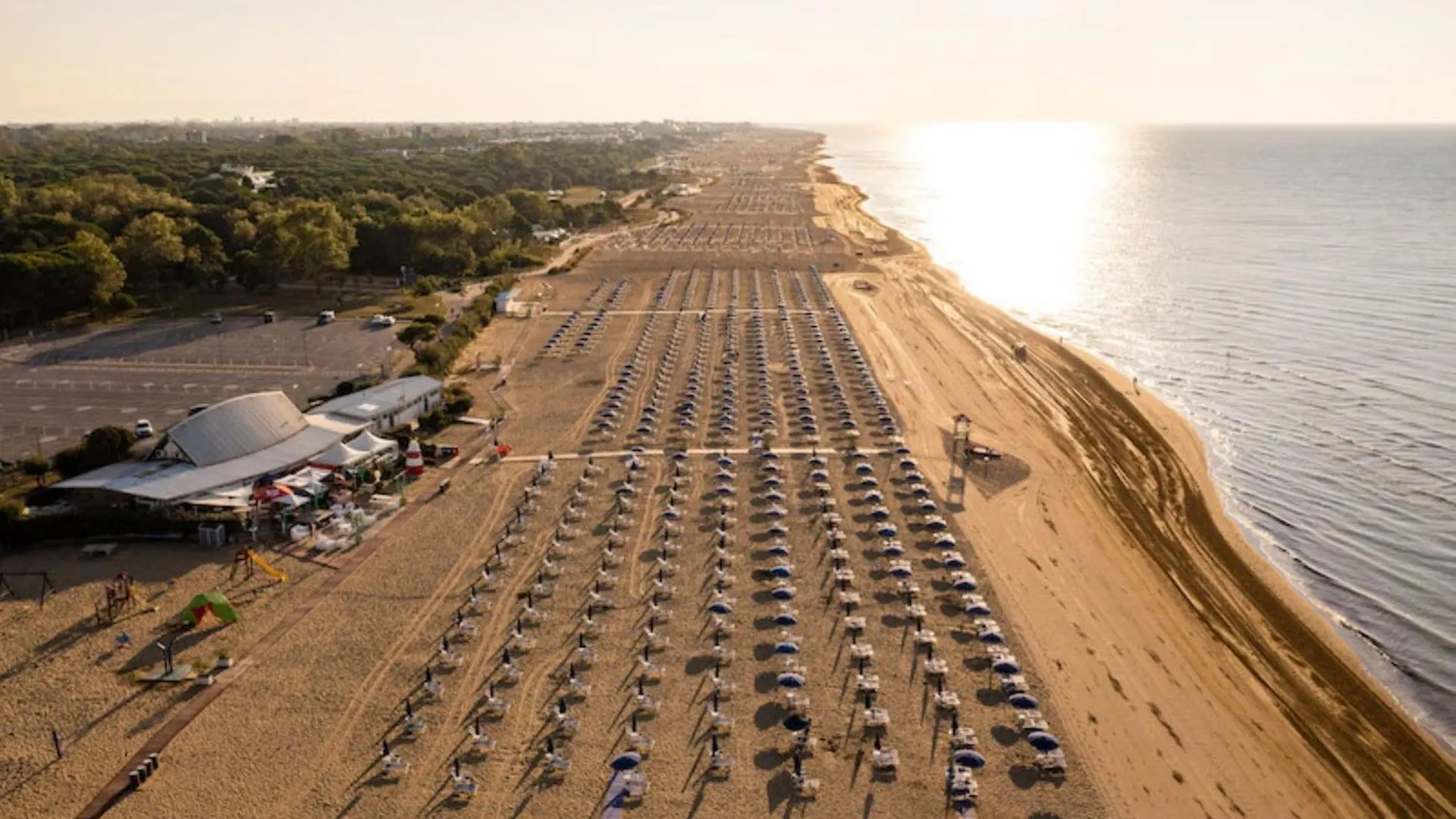 Beautiful Villa With Private Garden Near The Beach By Beahost Rentals Bibione