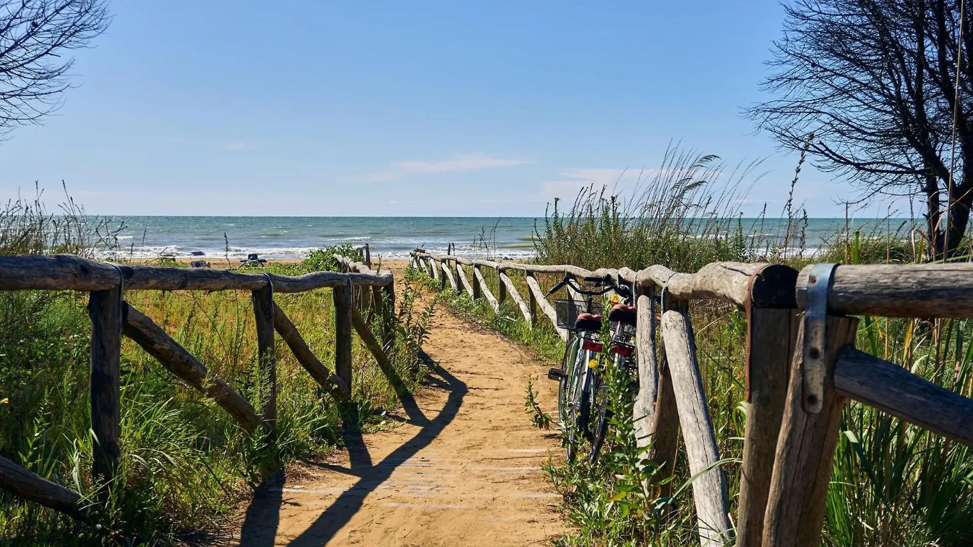 Beautiful Villa With Private Garden Near The Beach By Beahost Rentals Bibione